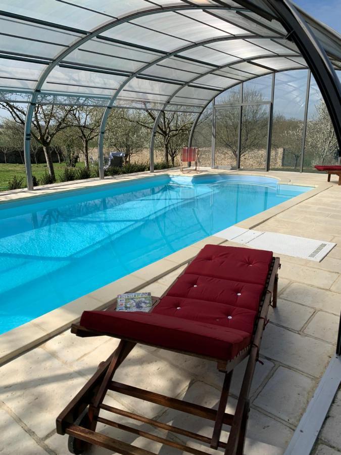 Le Manoir Des Rochers Bouere Exterior foto